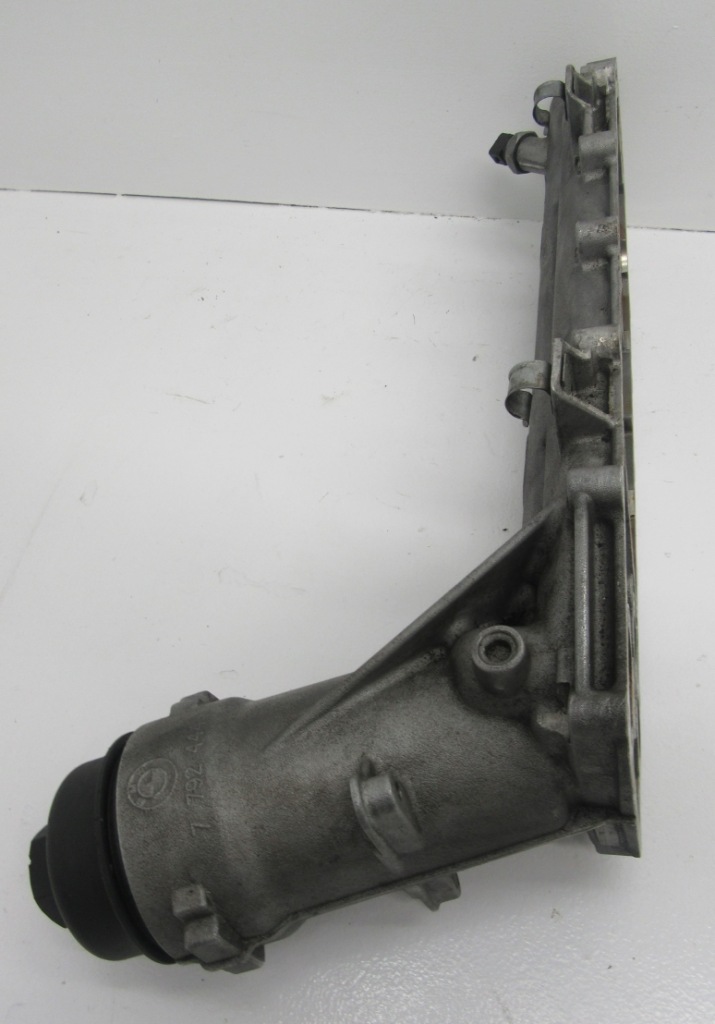 Корпус основание фильтра масла bmw e65 745d 7792444 Киев