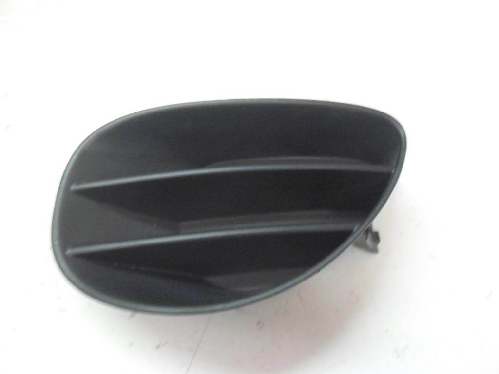 Купить Yaris 2 решётка бампера левая заглушка 814820d02