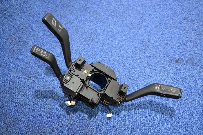 фото №1, Passat b6 перемикач zespolon 3c5953513s круїз-контроль