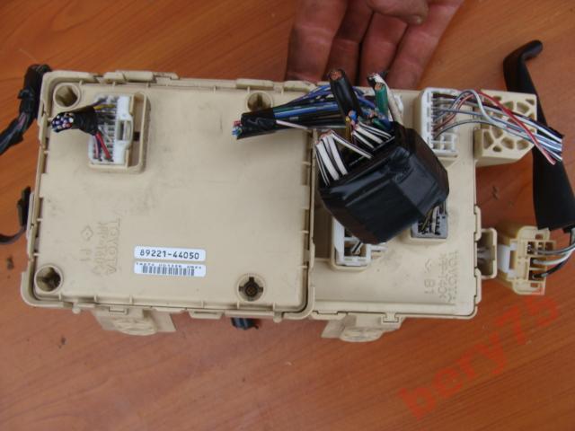 фото №1, Toyota avensis verso 02r корпус коробка запобіжник