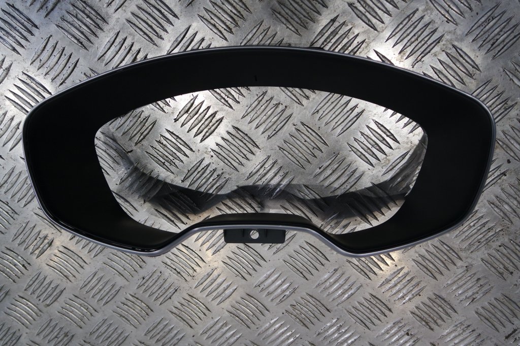 фото №1, Рамка спидометра приборы audi tt 8s