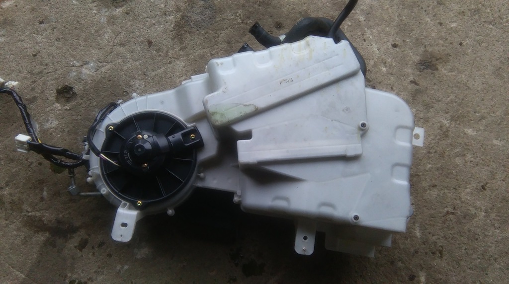 фото №1, Mazda mpv обігрівач задня задня