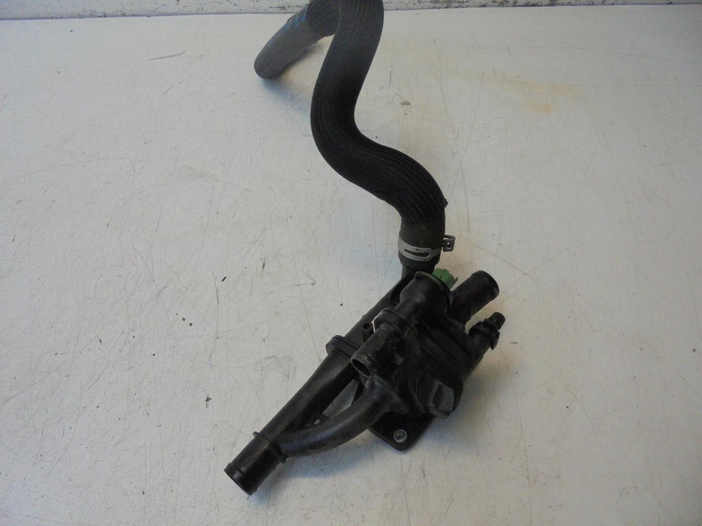 фото №2, Корпус термостата wąż труба c3 picasso 1.6 hdi