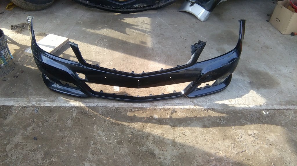 фото №1, Mercedes w204 бампер передний перед