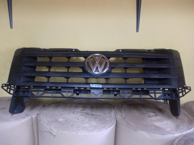 фото №1, Решітка радіатора решітка радіатора vw crafter lift 10-