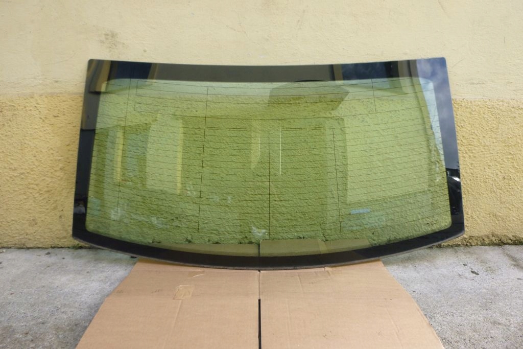 фото №4, Lancia thema chrysler 300 c 2011 sedan скло задня