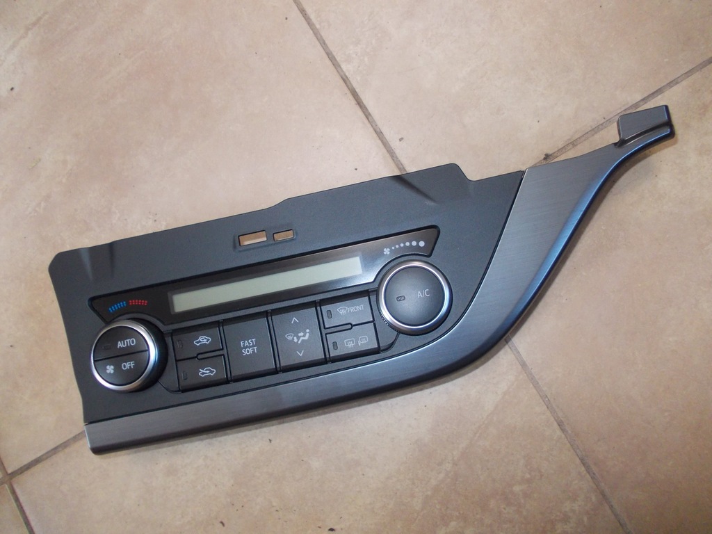 фото №1, Панель дисплей кондиционера auris '12-15 #