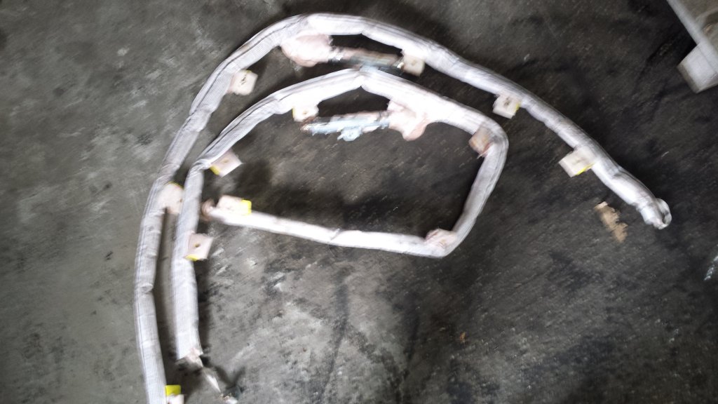 фото №1, Шторка безопасности левая подушка безопасности skoda yeti ii