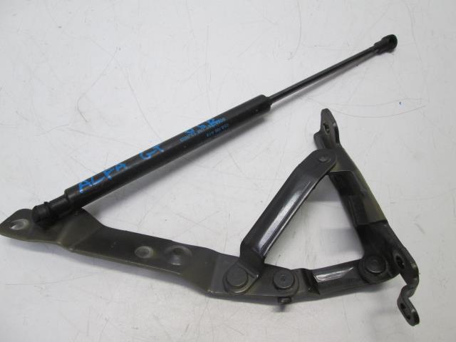 фото №3, Петля привод крышки задняя alfa romeo gt 06r