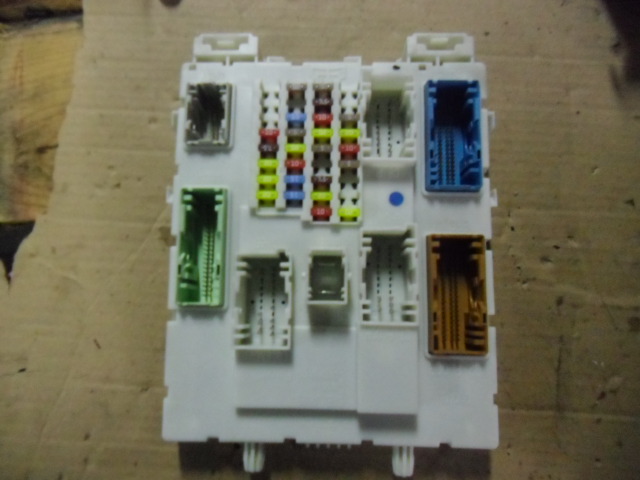 Купити Ford focus mk3 модуль gem bsi bv6n-14a073-dj