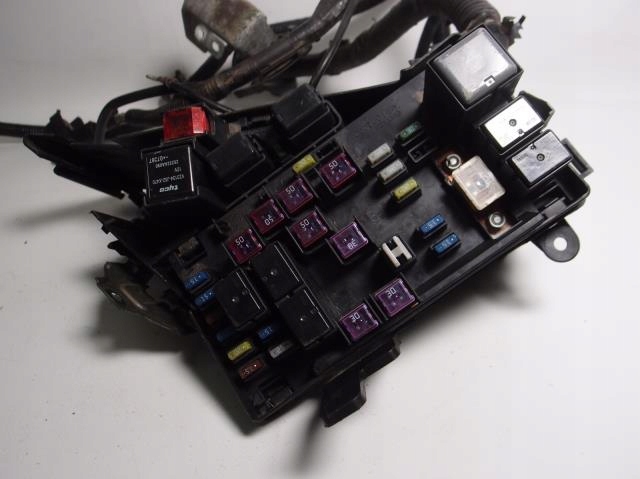 фото №9, Коробка запобіжників legacy iv 2.0 d 2006r