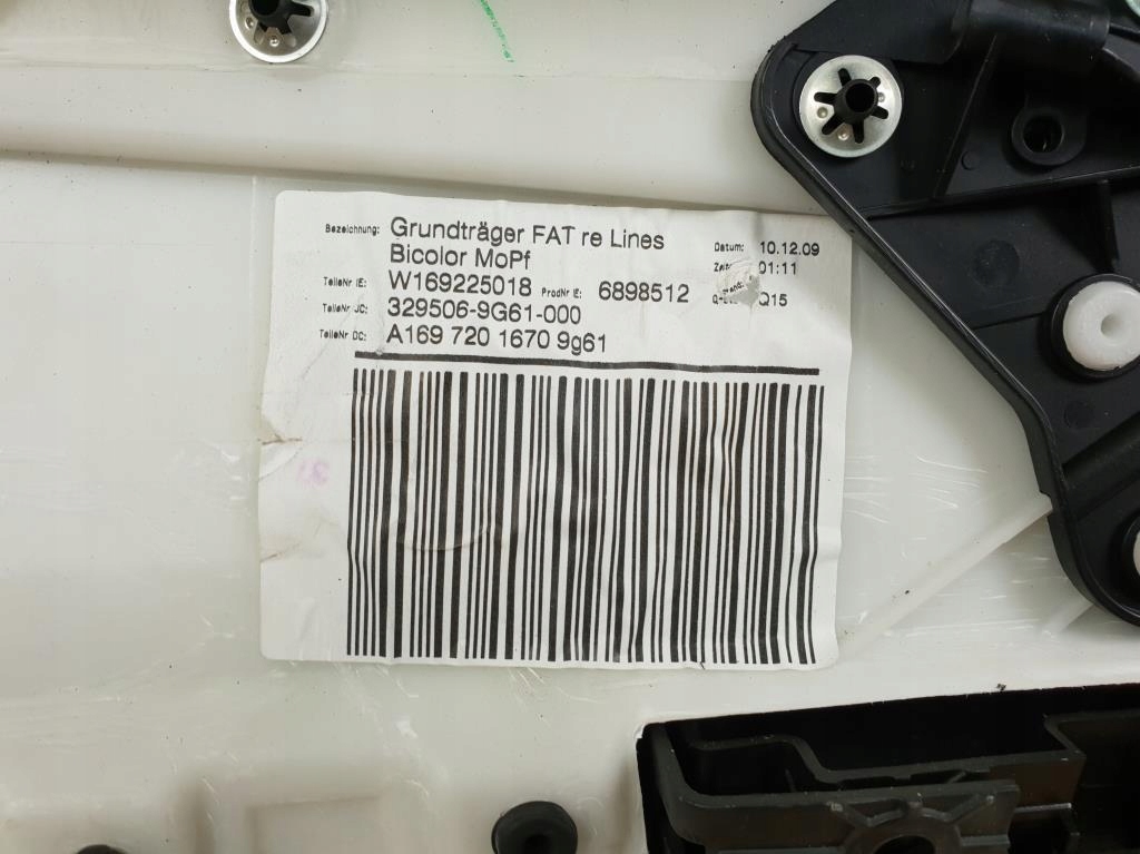 Оббивка двері правий перед w245 a1697201670 Оригінал