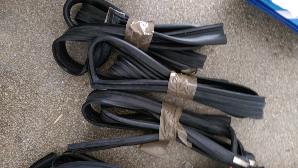 фото №4, Прокладка дверь kia carens iv 13-17r.