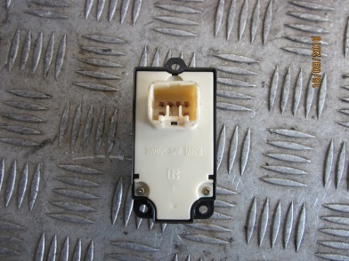 фото №7, Вимикач вікон лівий перед mazda 626 97-99r