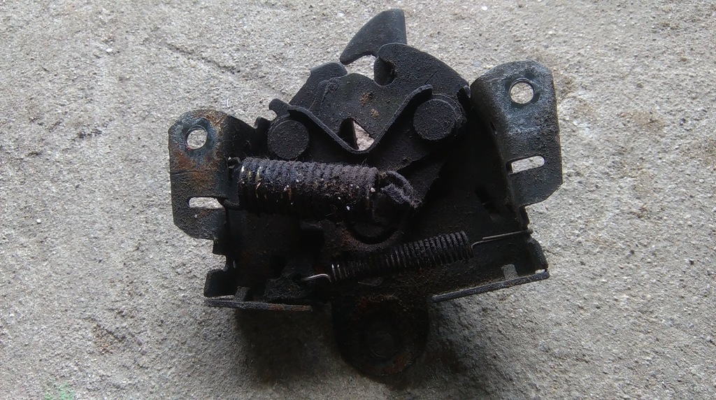 фото №2, Mitsubishi space runner 99-02 замок капот