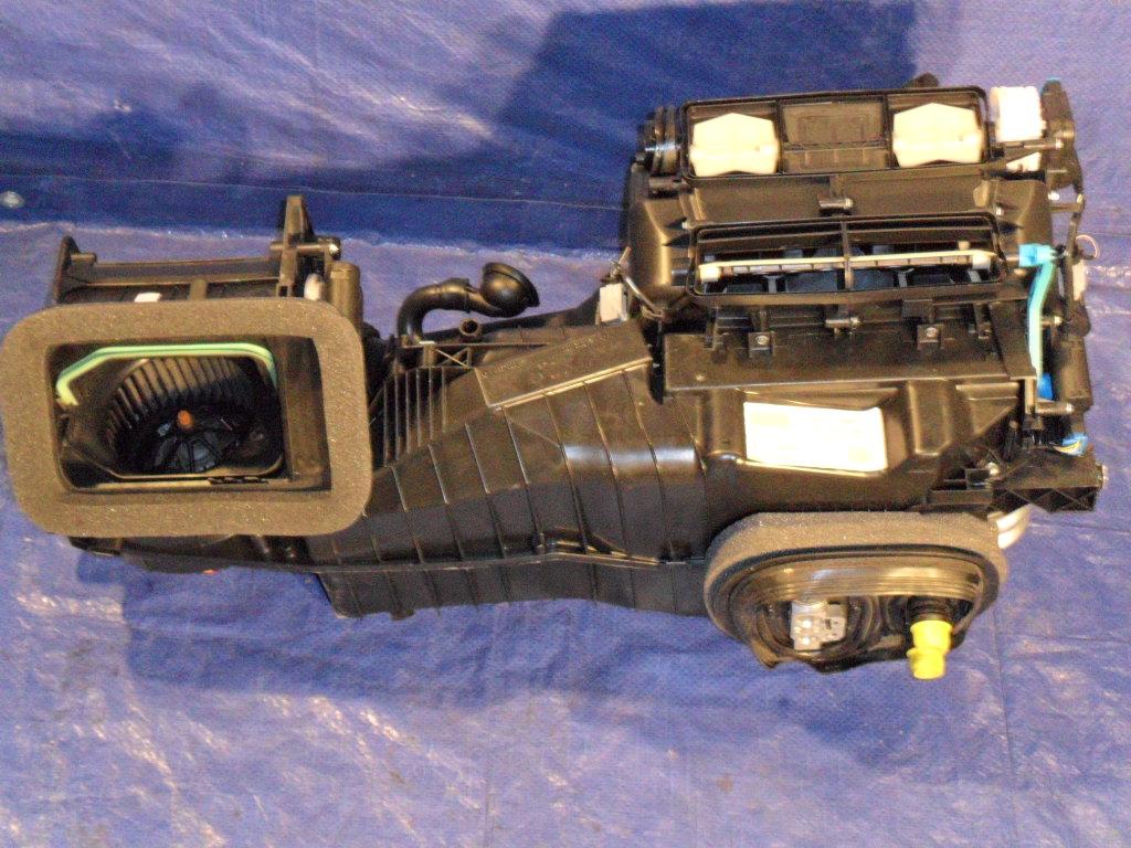 фото №1, Vw scirocco 2008-2012 r обігрівач кліматронік