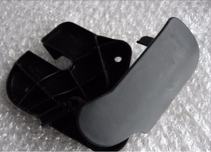 фото №1, Audi a8 d4 ручка кронштейн капот 4h1823533