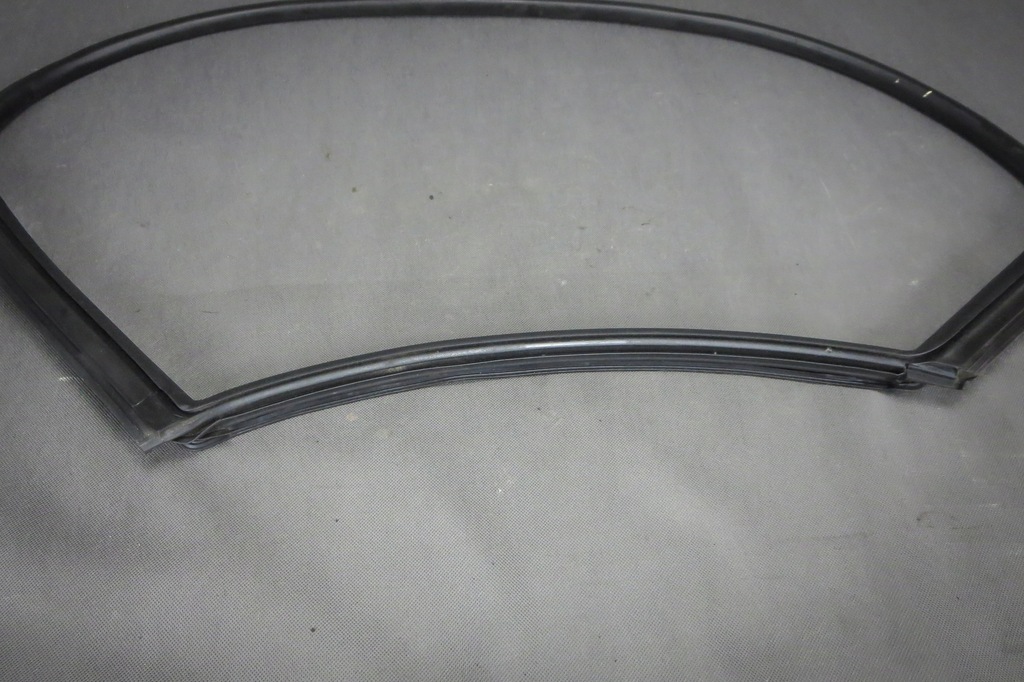 фото №10, Прокладка дверь правый задняя audi a5 8t8833708c