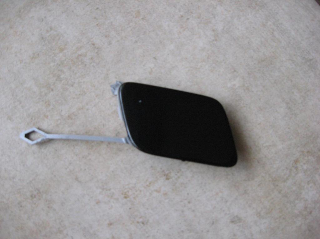 фото №1, Заглушка фаркоп - перед - audi a3 - 8v3 - 2014 !!!