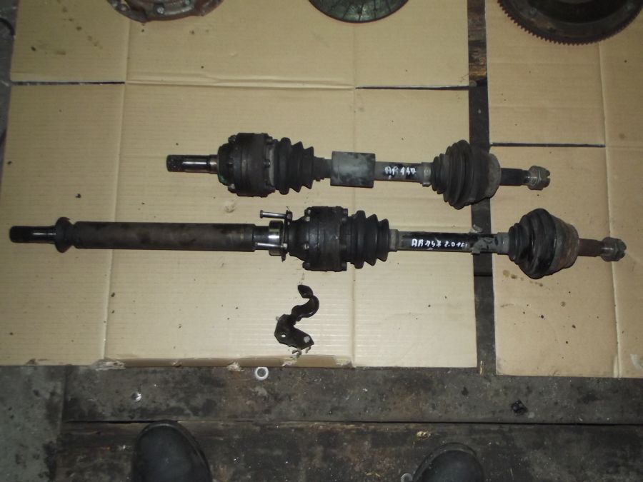 Купить Alfa romeo 147 приводной вал длинная короткий 2.0