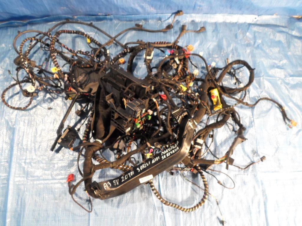 фото №1, Audi a3 8v0 2.0 tdi жгут электрическая салона 3-d