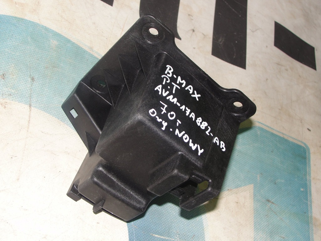 фото №1, Ford оригінальний номер av11-17a882-ab напрямна бампера