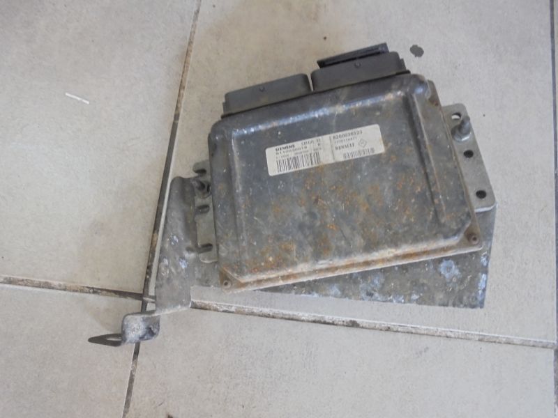 фото №1, Бортовий комп'ютер renault megane 8200036523 7700110471 fv