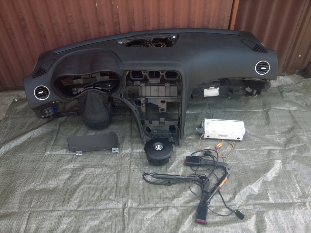 фото №1, Alfa romeo 159 консоль подушки безопасности натяжители подушка безопасности