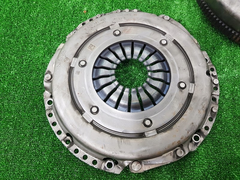 фото №9, Audi s3 a3 8v tfsi колесо двомасовий зчеплення 06k105266h