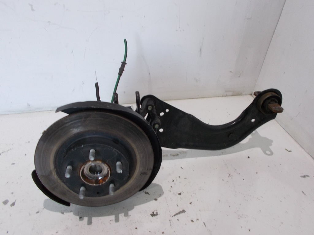 фото №4, Mazda 6 gj 2.2d ступица поворотный кулак правая задняя 4x4 16r