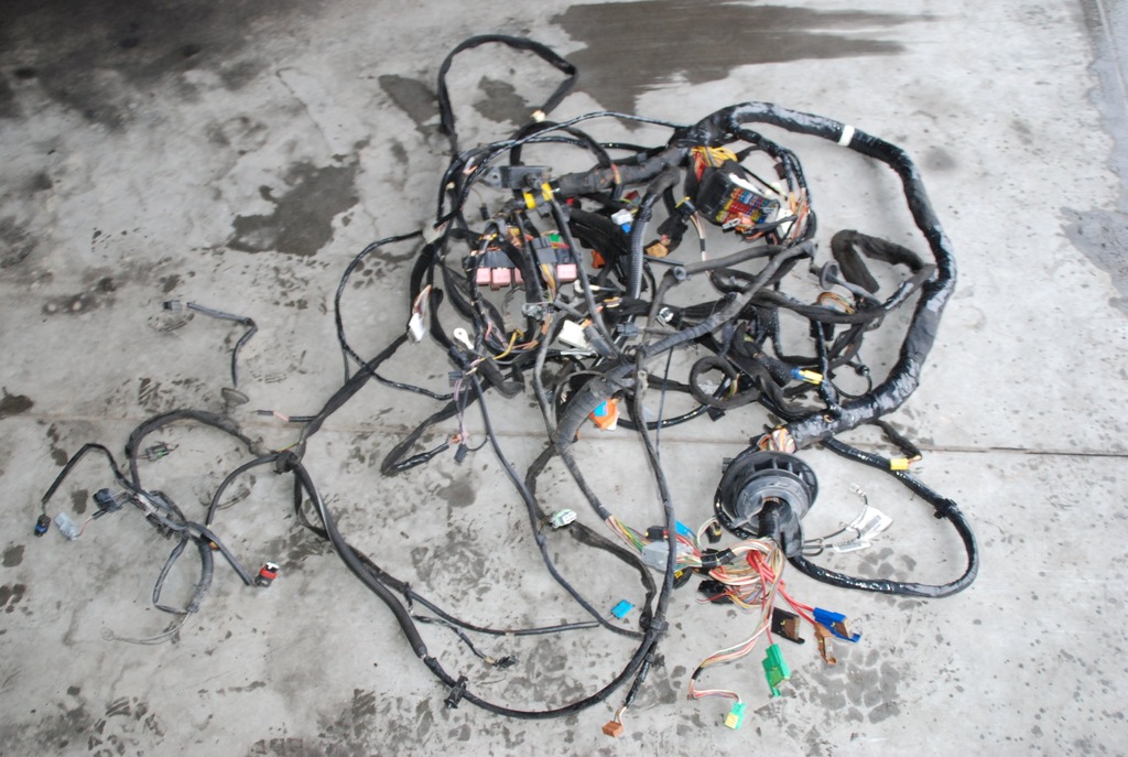 фото №1, Ii master электропроводка жгут главная 2.5 dci 2010r