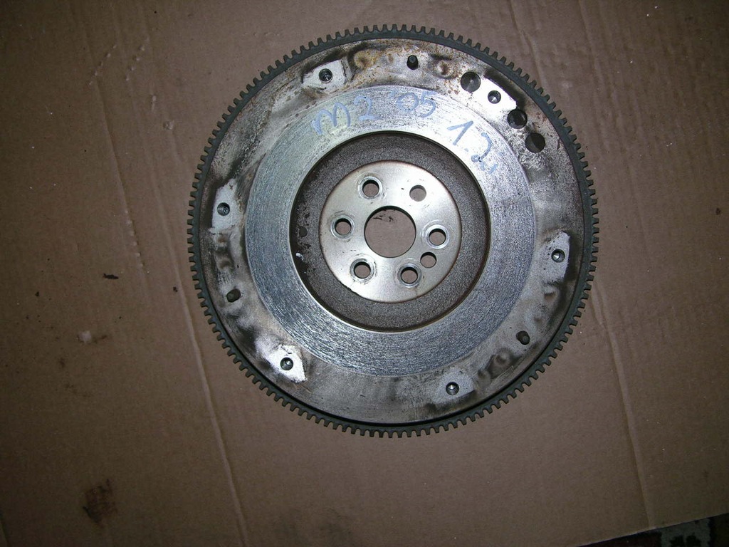 фото №1, Mazda 2 mazda2 1.2i 03-07 колесо маховик