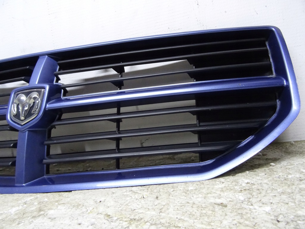 фото №2, Dodge caliber решётка радиатора решётка радиатора оригинал