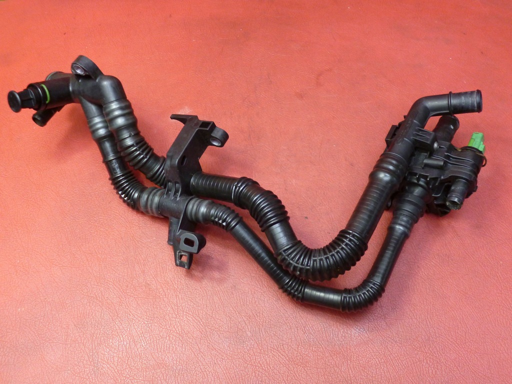 фото №5, Корпус термостата ford focus mk2 1.6 tdci 9647767180