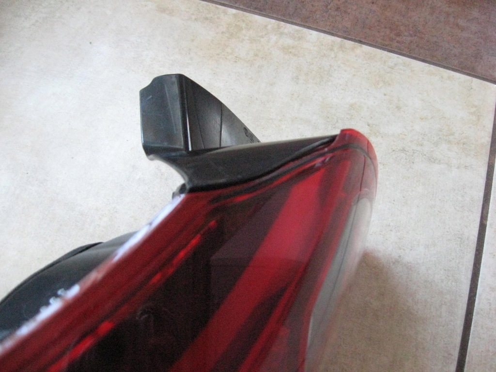 фото №3, Ліва - лампа задня - led - mazda 3 iii