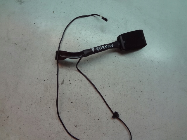 фото №1, Vw scirocco 08r- клипса поперечина правая перед