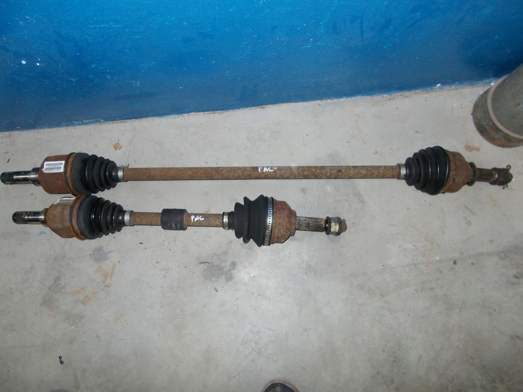 фото №1, Chrysler pacifica 06r 3.5 привідний вал права