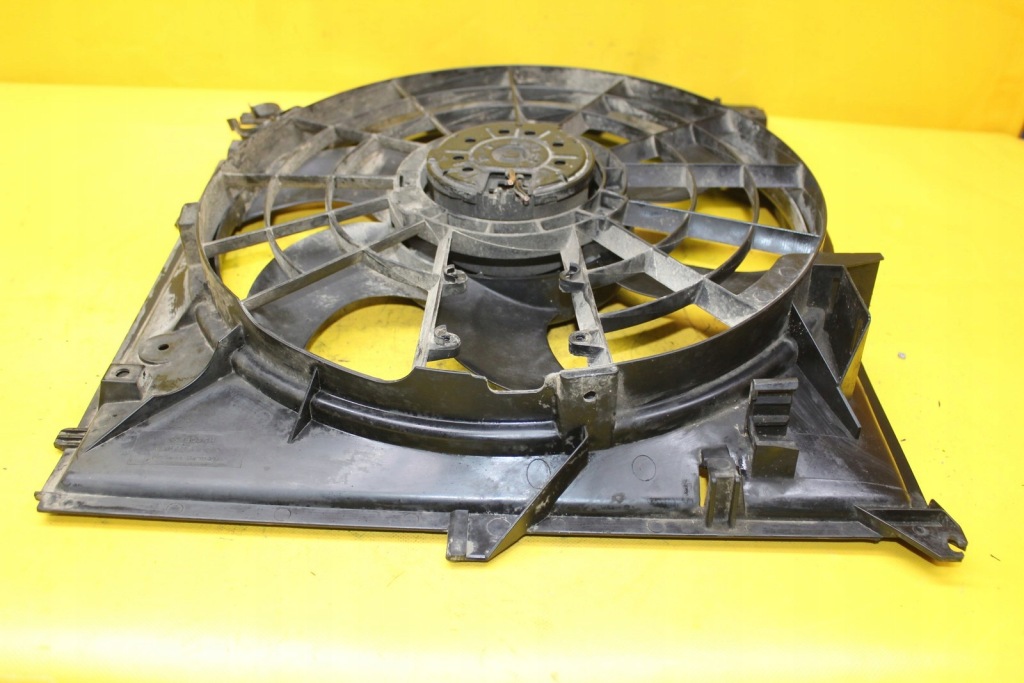 Вентилятор радиатора bmw e46 1.9 b 7510617 Недорого