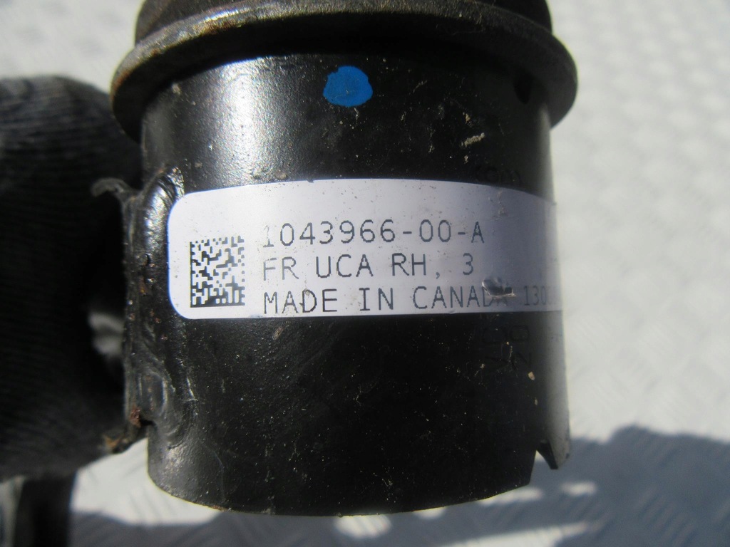 фото №5, Tesla s рычаг передний правый верхний 104396600a