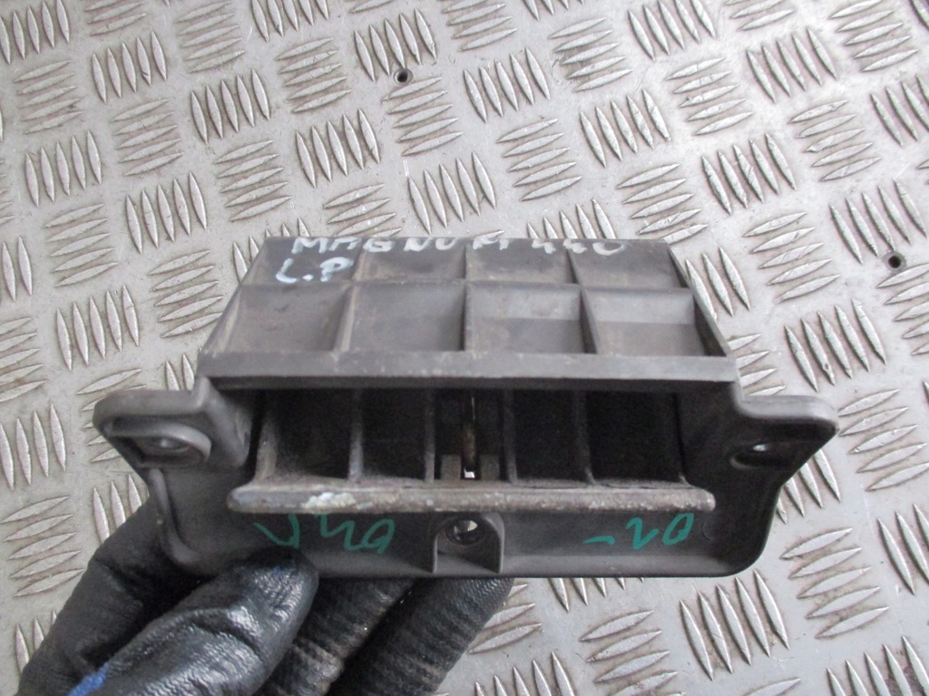 фото №7, Ручка лівий перед renault magnum 01-04r