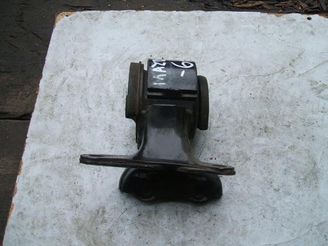 фото №1, Mazda6 mazda 6 кронштейн подушка кронштейн двигателя