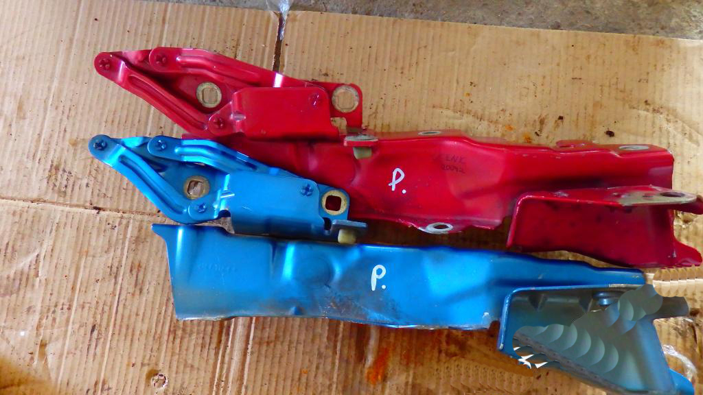 фото №1, Петли renault scenic 2004r. комплект