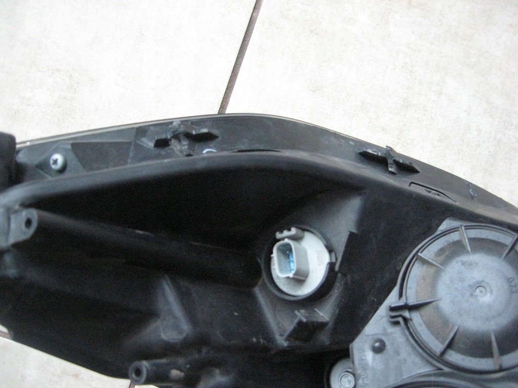 фото №5, Правая лампа - bi-xenon - led- honda cr-v iv - 2012