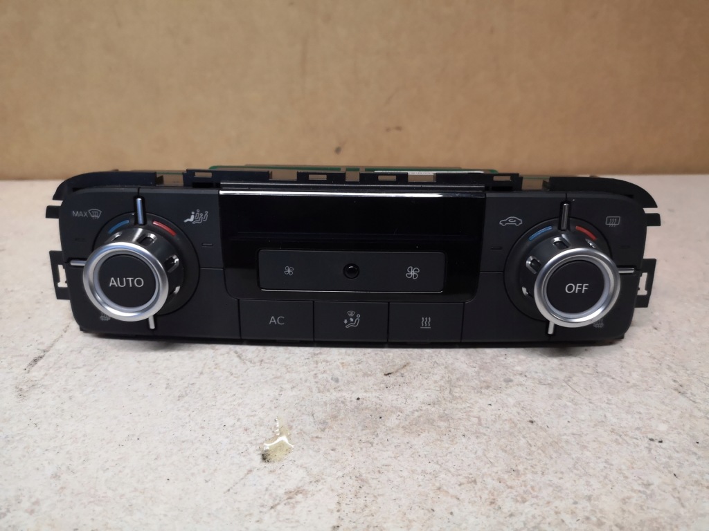 Купить Vw touareg 2012 rok панель кондиционера 7p6907040bc