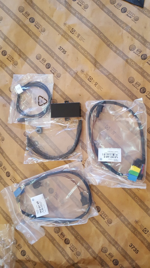 Купити Vw ipod адаптер golf passat 1k0051444 новий orygina