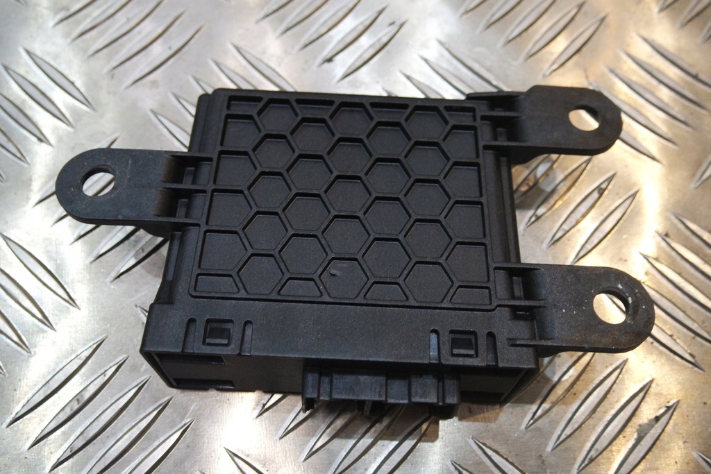 фото №1, Модуль maserati quattroporte levante 068293147ac