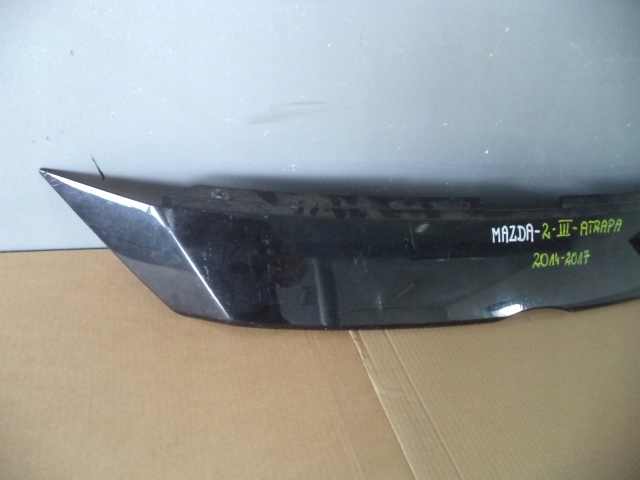 фото №4, Mazda 2 2014-2017 решётка радиатора бампера перед передняя