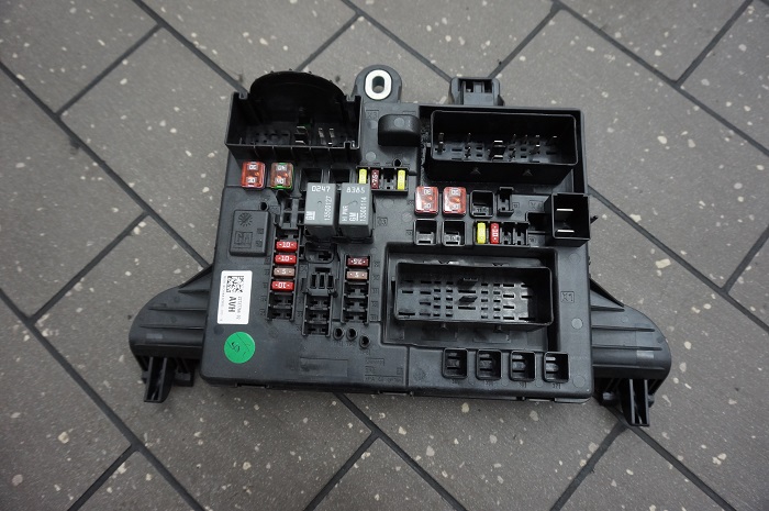 фото №1, Модуль коробка предохранителей opel insignia