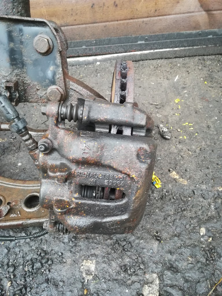 фото №4, Поворотний кулак ступиця перед trafic vivaro 01-14