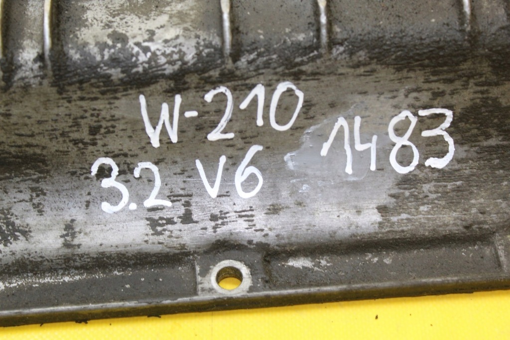 Піддон масляна mercedes w210 3.2 v6 a1120140303 в Україні